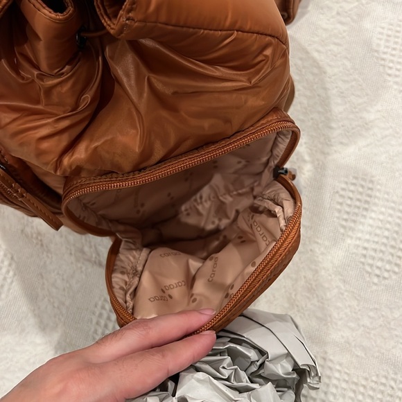 Caraa sports bag perfect diaper or travel bag!! - Picture 11 of 15